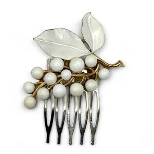 White Berry Bridal Hair Comb | Vintage Jewelry | Romantic  Wedding Hairpiece